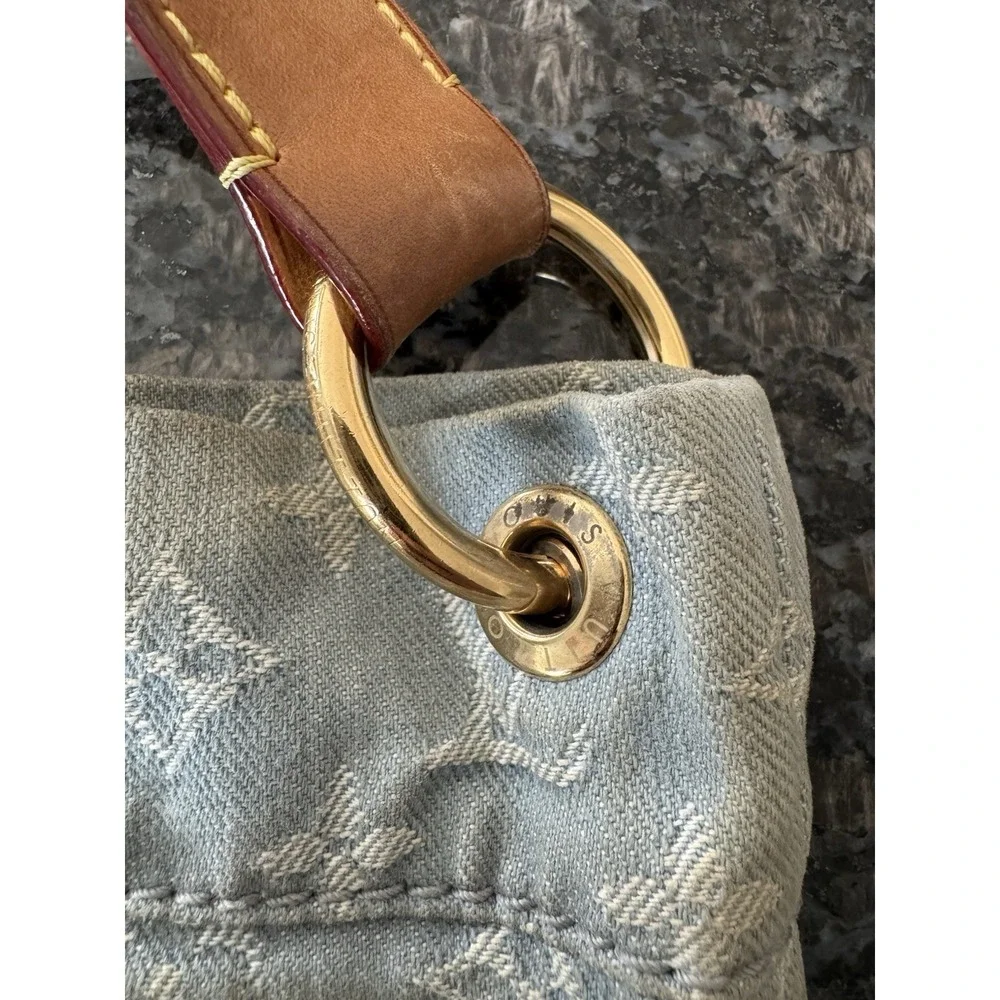 LOUIS VUITTON Louis Vuitton Monogram Denim Daily GM Shoulder Bag. Purse. Large - Picture 5 of 16